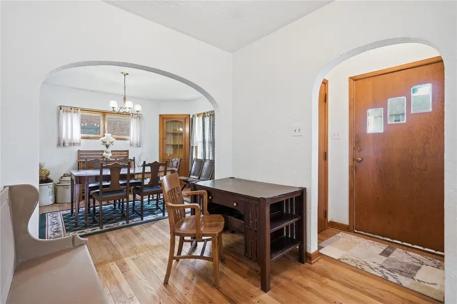 404 Hall Avenue, Lowden, IA 52255 - #3