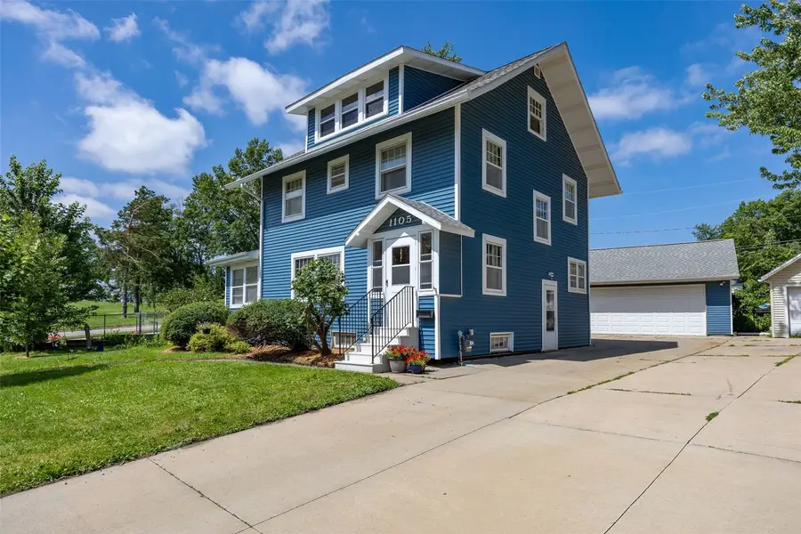 1105 Maplewood Drive Ne, Cedar Rapids, IA 52402 - #2
