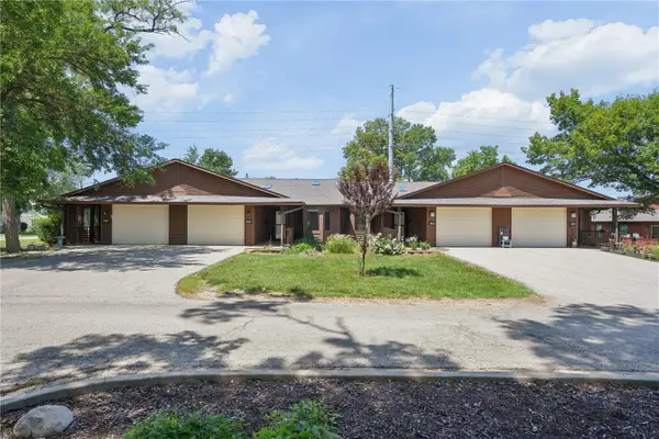 140 35th St Drive Se #2, Cedar Rapids, IA 52403