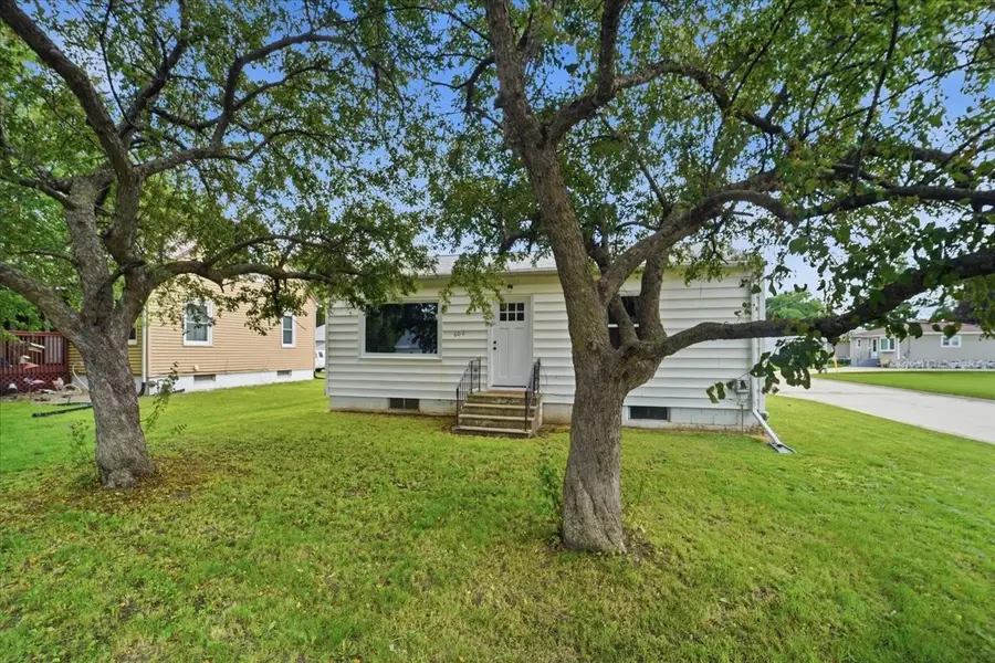 602 E End Avenue, Evansdale, IA 50707 - #3