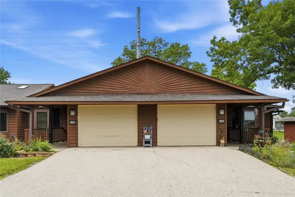 140 35th Street Dr Se #4, Cedar Rapids, IA 52403