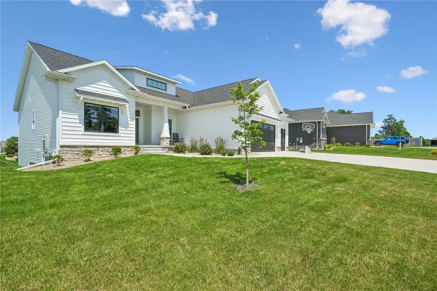 6118 Rapids Ridge Road Ne, Cedar Rapids, IA 52411 - #2