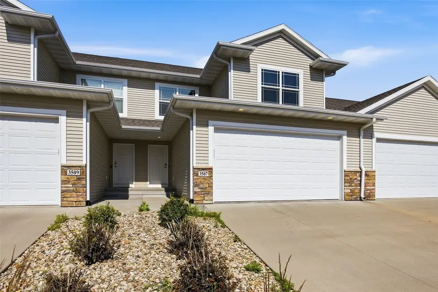 3507 Pioneer Avenue Se, Cedar Rapids, IA 52403 - #2