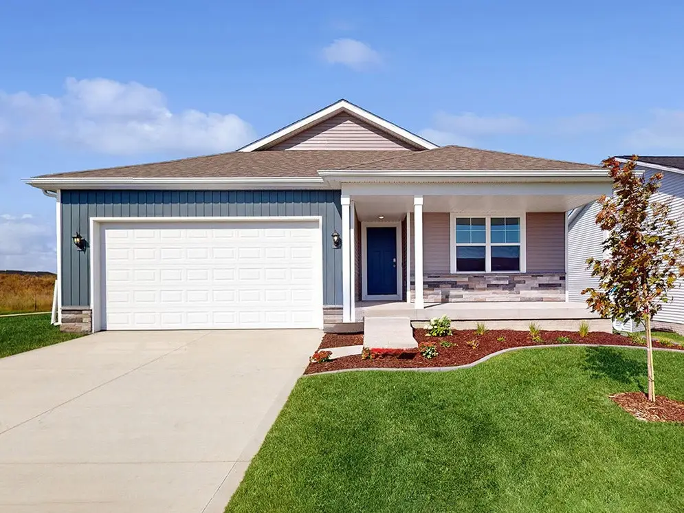 9631 Brighton Way Sw, Cedar Rapids, IA 52404 - #1