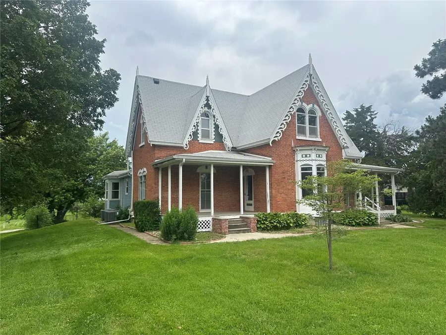301 3rd Ave, Stanwood, IA 52337 - #2