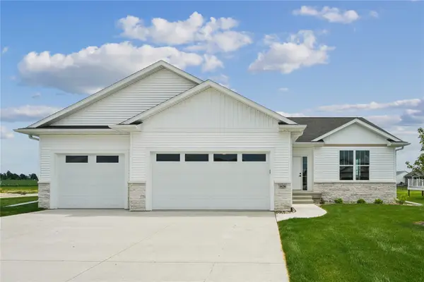 1426 Echo Ridge Ln, Marion, IA 52302