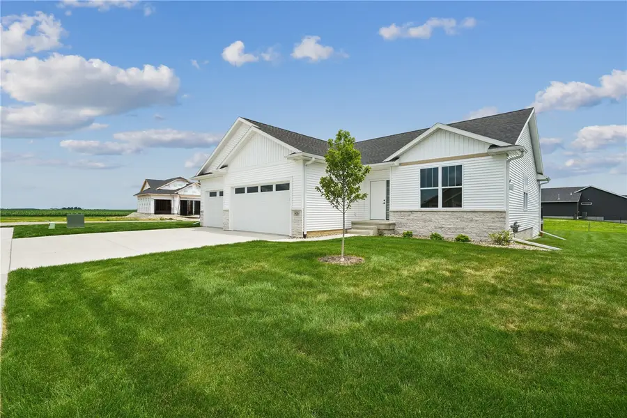 1426 Echo Ridge Ln, Marion, IA 52302 - #3