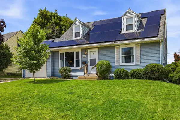 5134 Gordon Avenue Nw, Cedar Rapids, IA 52405
