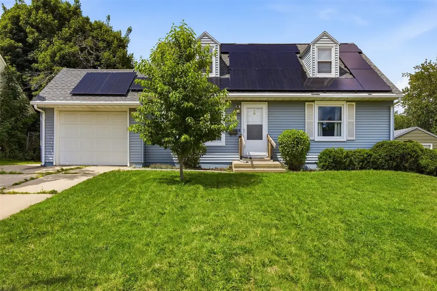 5134 Gordon Avenue Nw, Cedar Rapids, IA 52405 - #2