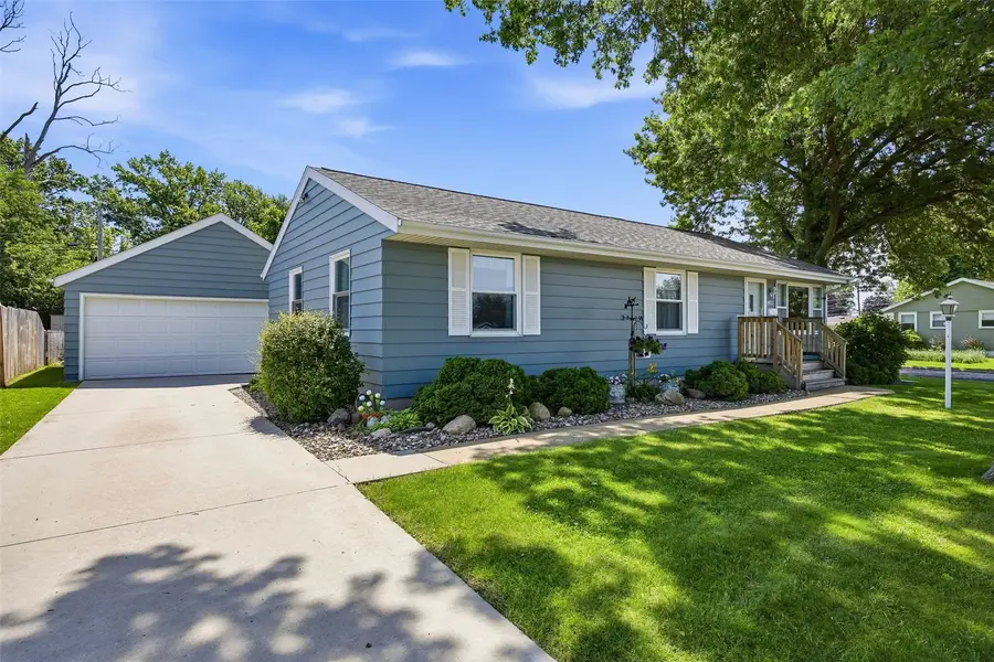 1105 29th Street, Marion, IA 52302 - #2