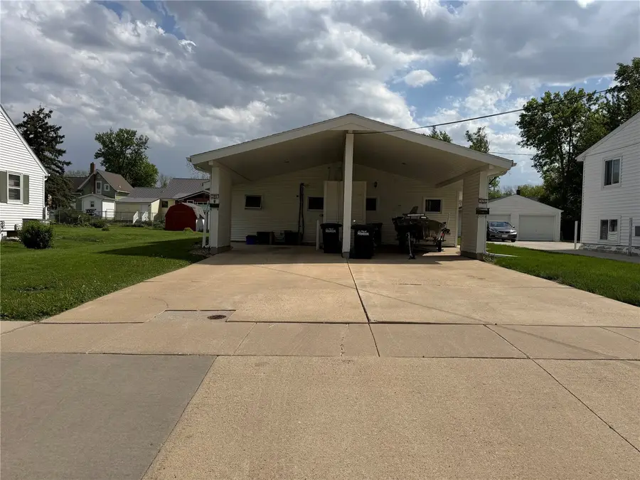 375 - 385 9th Avenue, Marion, IA 52302 - #2