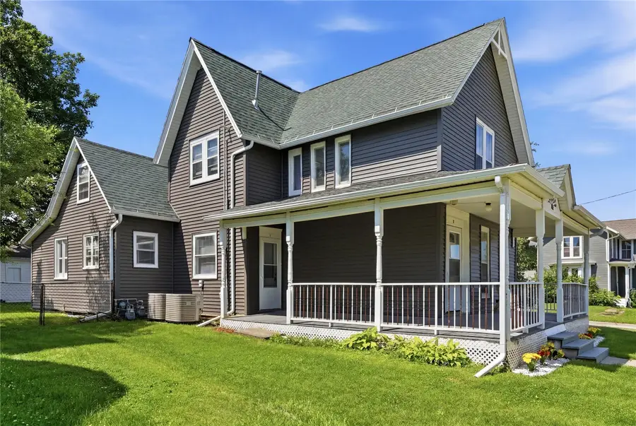 815 5th Avenue, Marion, IA 52302 - #2