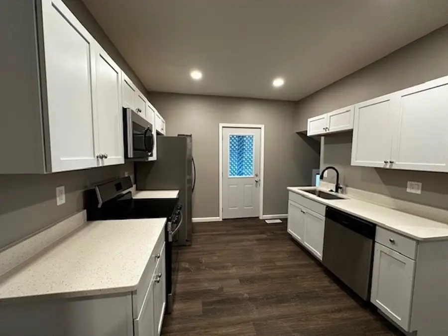 905 E Burlington St, Iowa City, IA 52240 - #3