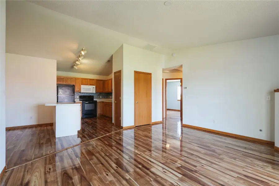 3010 Wilson Sw #11, Cedar Rapids, IA 52404 - #3