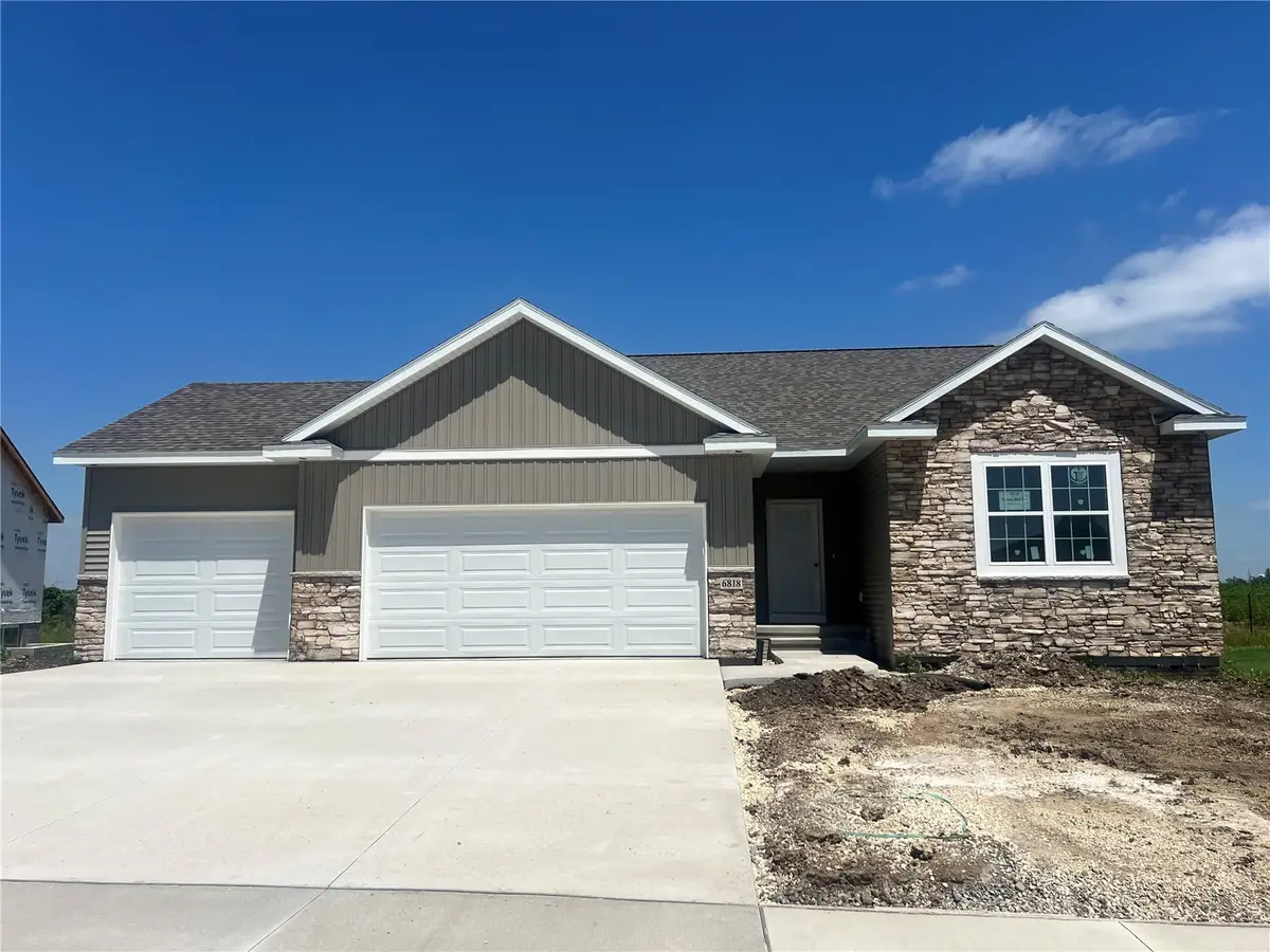 6818 Artesa Bell Drive, Cedar Rapids, IA 52404 - #1