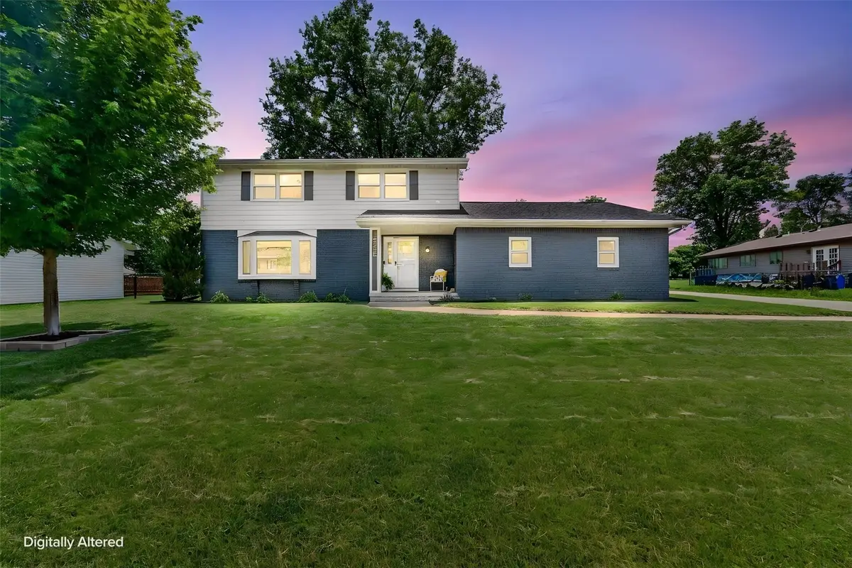 4225 Sunland Court Se, Cedar Rapids, IA 52403 - #1