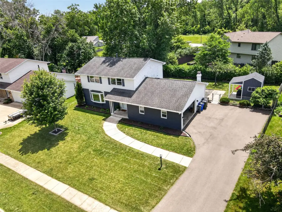 4225 Sunland Court Se, Cedar Rapids, IA 52403 - #2