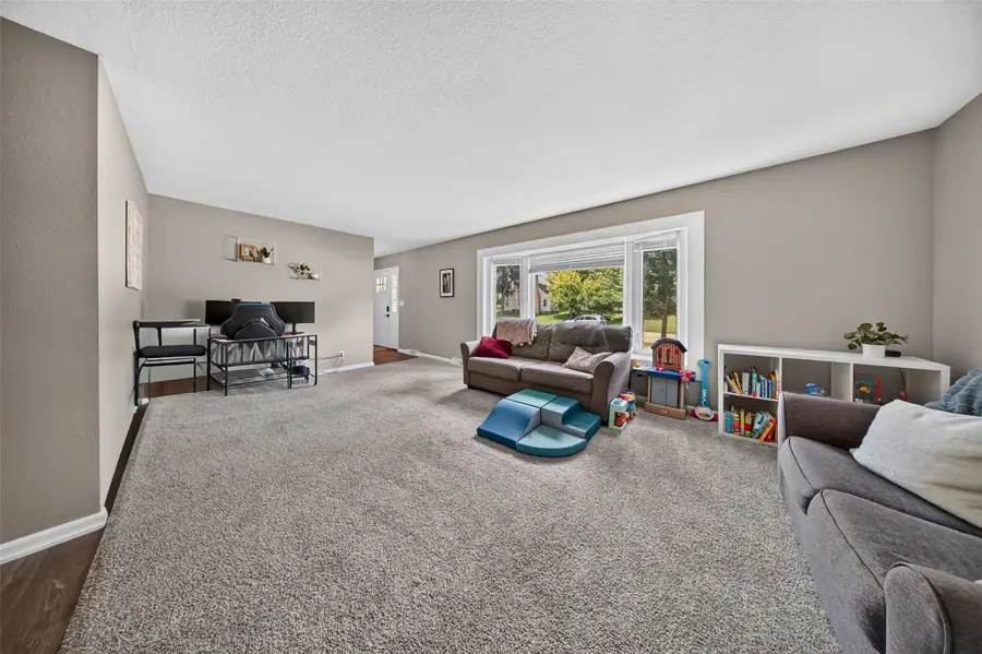 4225 Sunland Court Se, Cedar Rapids, IA 52403 - #3