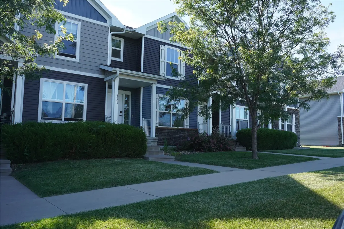 2208 Tranquil Court Nw, Cedar Rapids, IA 52405 - #1