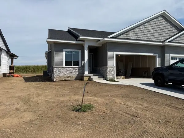 1290 Berkshire Lane, North Liberty, IA 52317