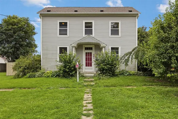 401 E 4th Street, Tipton, IA 52772
