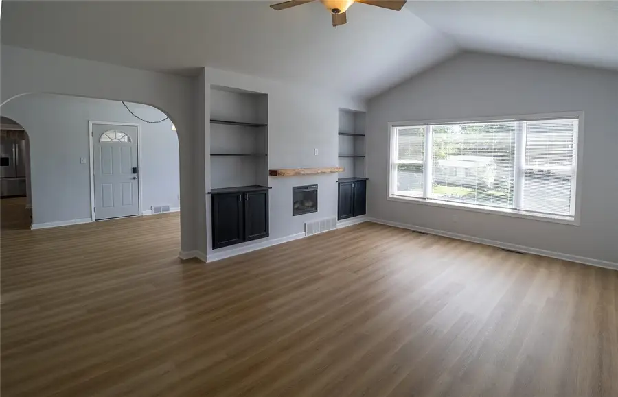 1230 Belmont Parkway Nw, Cedar Rapids, IA 52405 - #3