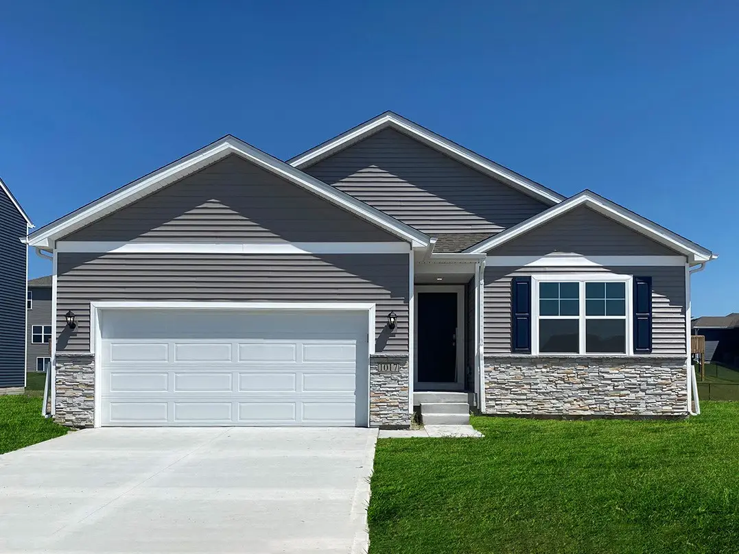 3481 Craven Drive, Coralville, IA 52241 - #1