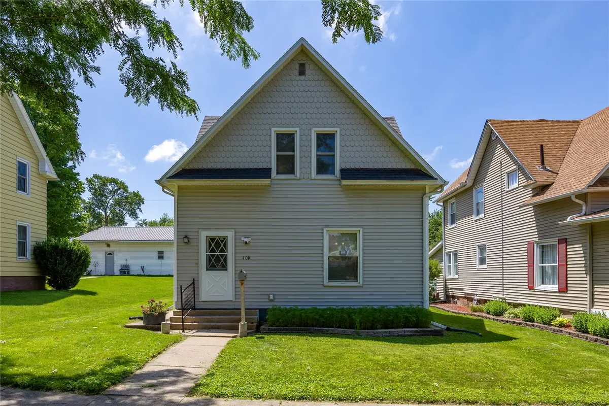 409 Walnut Street, Tipton, IA 52772 - #1