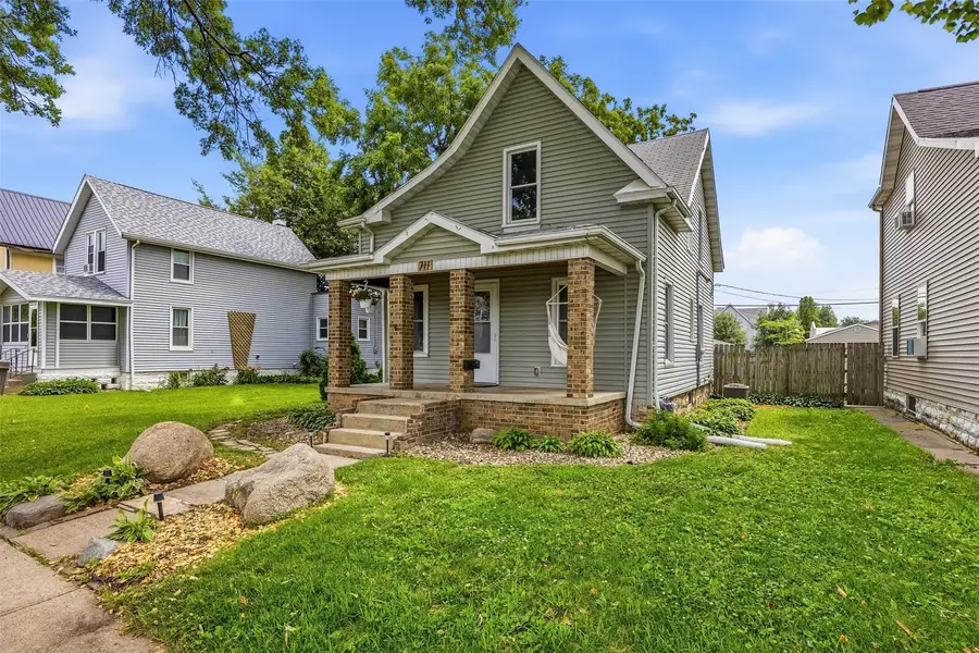 711 7th Street Sw, Cedar Rapids, IA 52404 - #2
