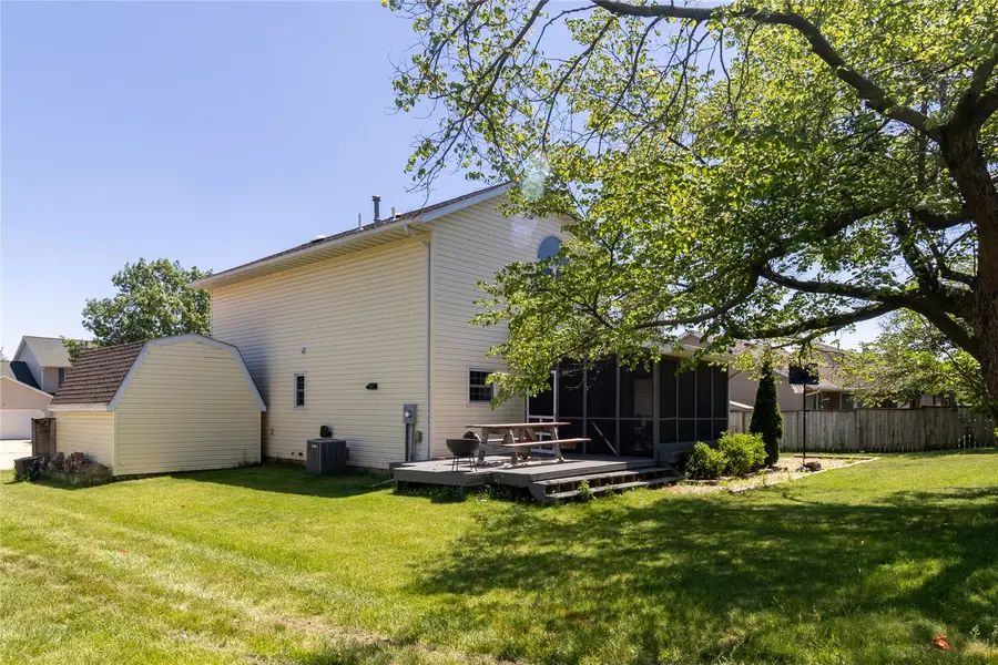 3010 Meadow Glen Street, Marion, IA 52302 - #3
