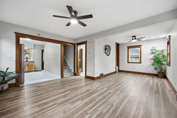 3806 E Ave Ne Ne, Cedar Rapids, IA 52402