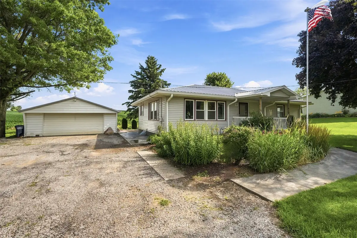 703 E State Street, Williamsburg, IA 52361 - #1