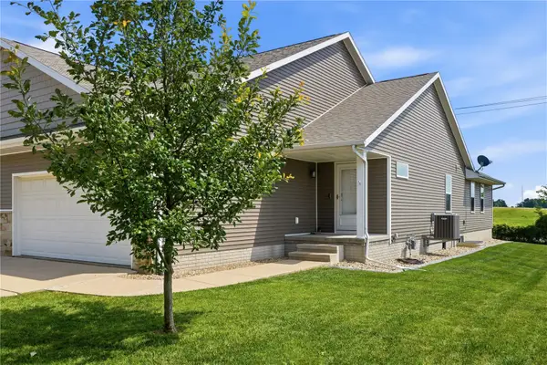 5613 Dostal Drive, Cedar Rapids, IA 52404