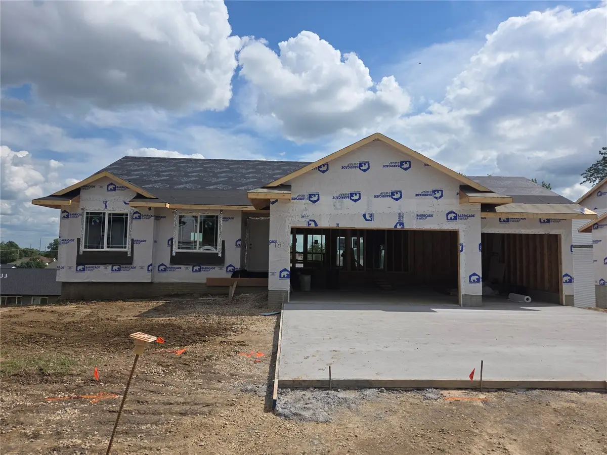 1833 Holly Meadow Avenue Sw, Cedar Rapids, IA 52404 - #1