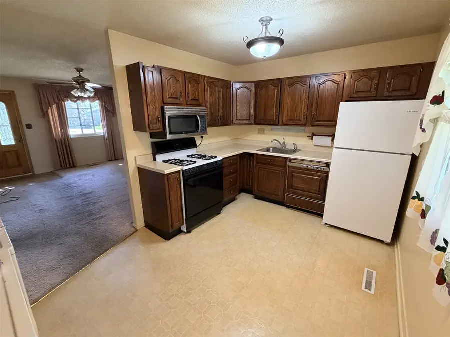 280 Owen Street Nw, Cedar Rapids, IA 52405 - #2