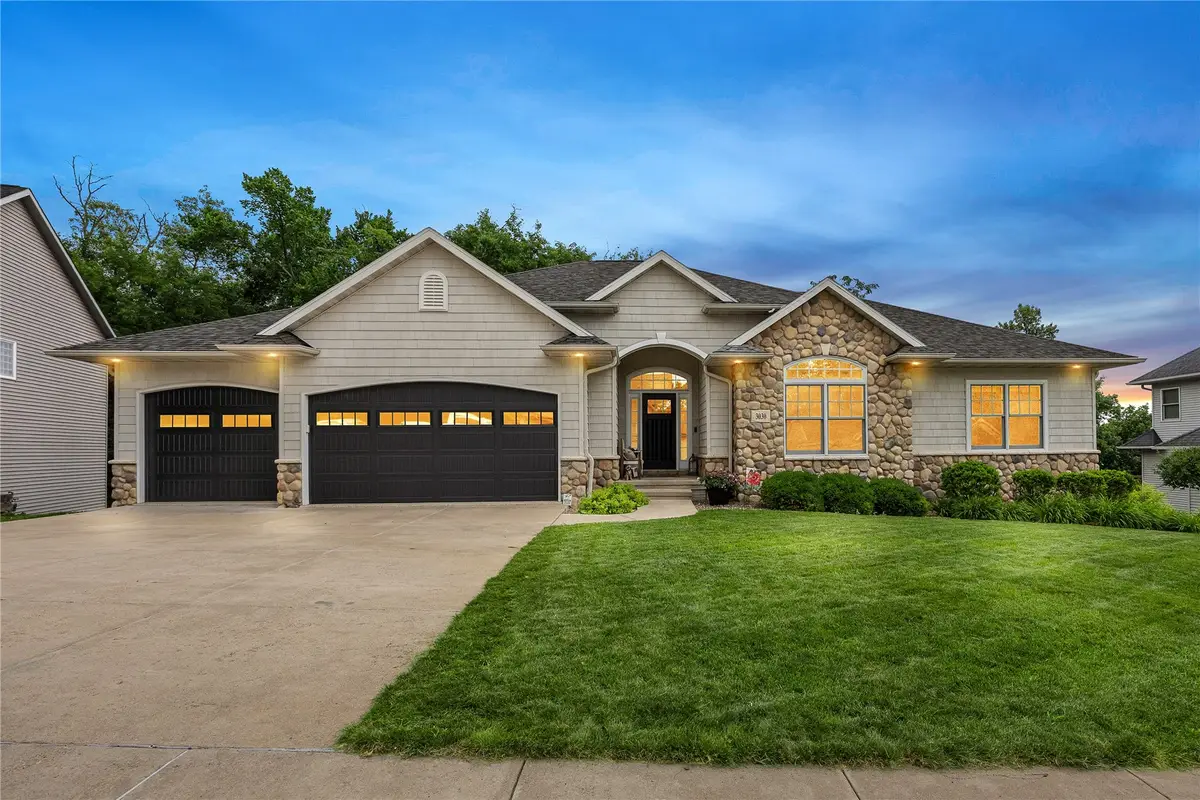 3030 Old Orchard Road Ne, Cedar Rapids, IA 52402 - #1
