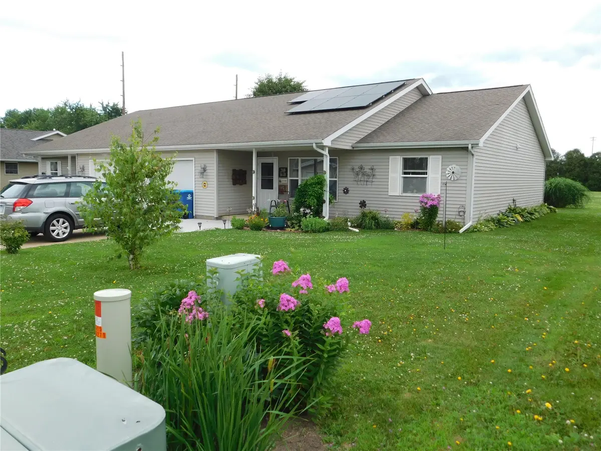 508 E Preston Street, Stanwood, IA 52337 - #1