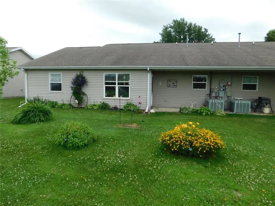 508 E Preston Street, Stanwood, IA 52337 - #3