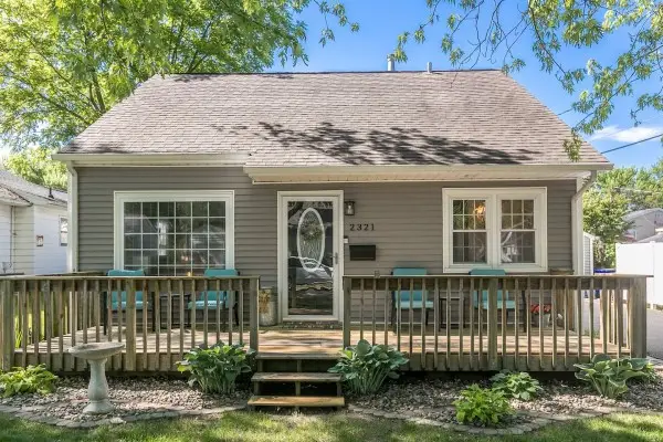 2321 11th Avenue Se, Cedar Rapids, IA 52403 - #1