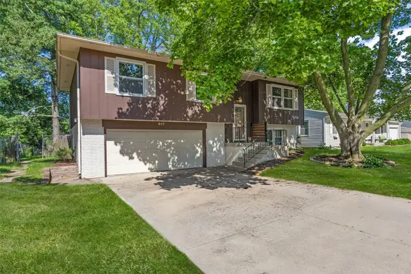 617 Wheaton Road, Iowa City, IA 52246