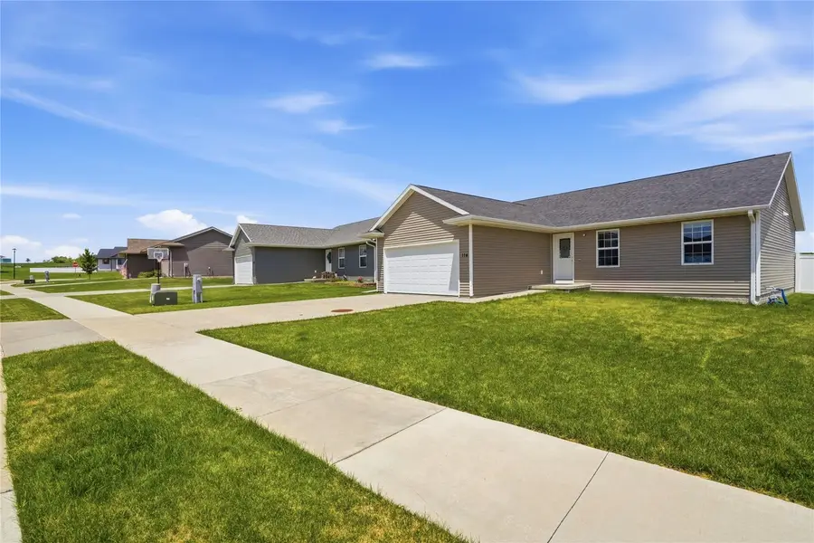 114 Blue Jay Avenue, Vinton, IA 52349 - #2