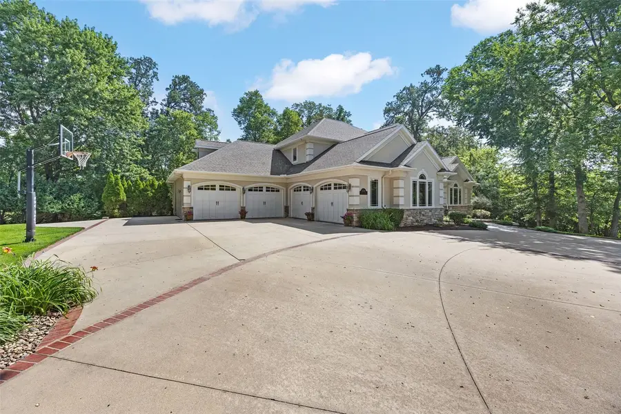 4640 Blarney Drive, Cedar Rapids, IA 52411 - #3