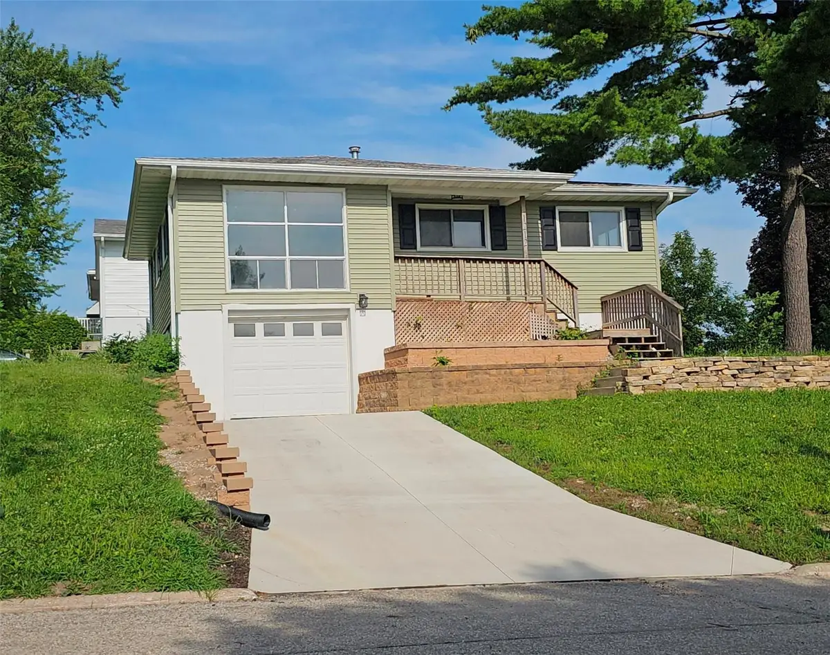1212 16th Street Sw, Cedar Rapids, IA 52404 - #1
