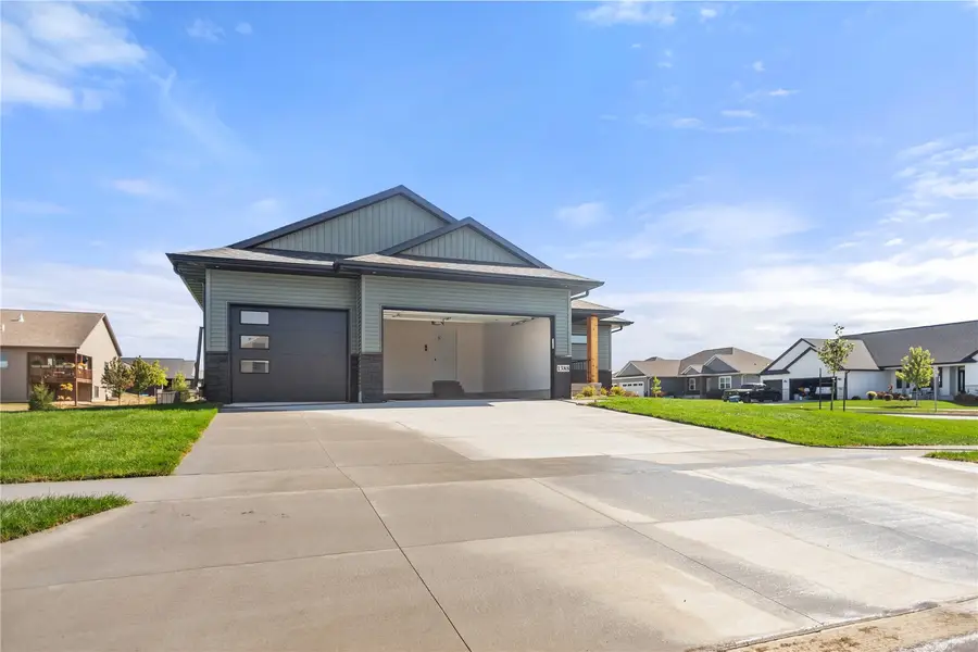 1388 Cardinal Drive, Fairfax, IA 52228 - #3