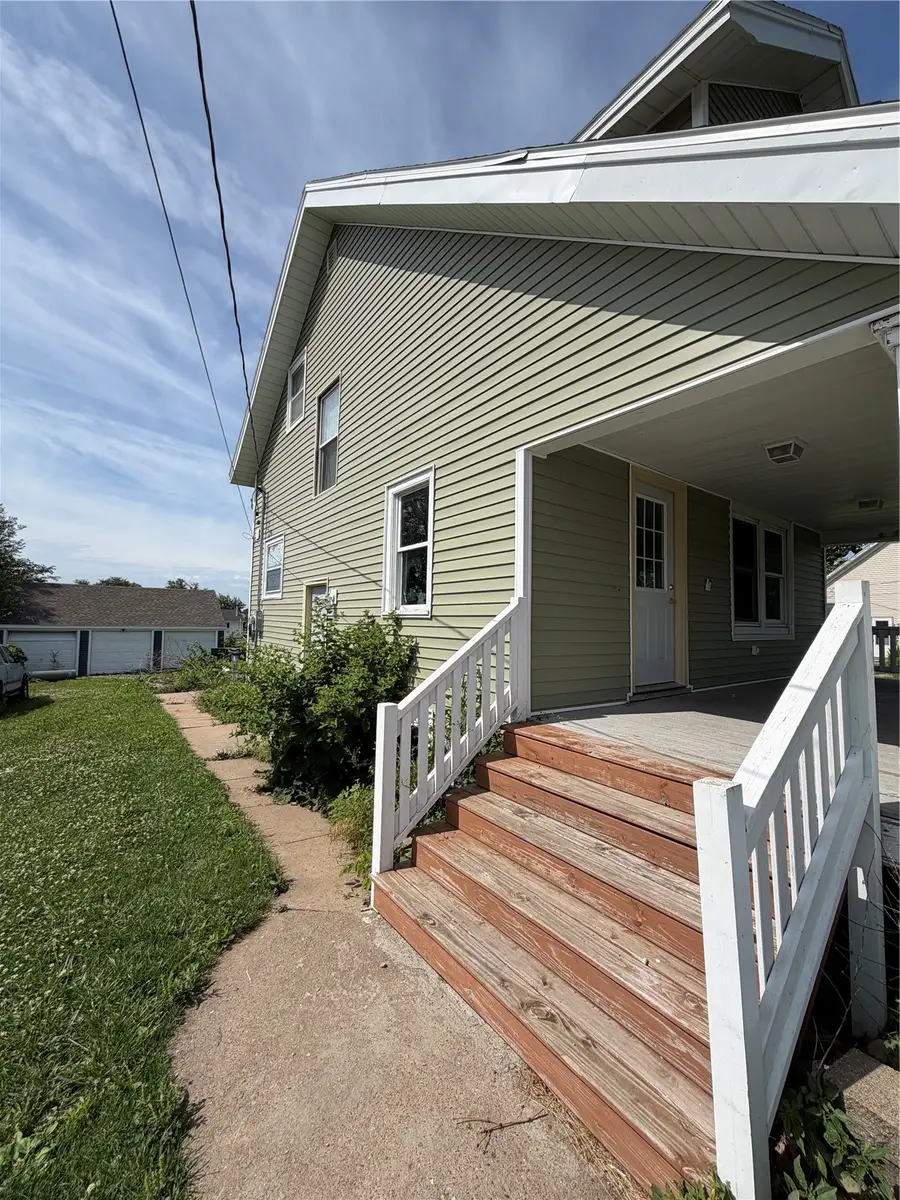2921 Wilson Avenue Sw, Cedar Rapids, IA 52404 - #3
