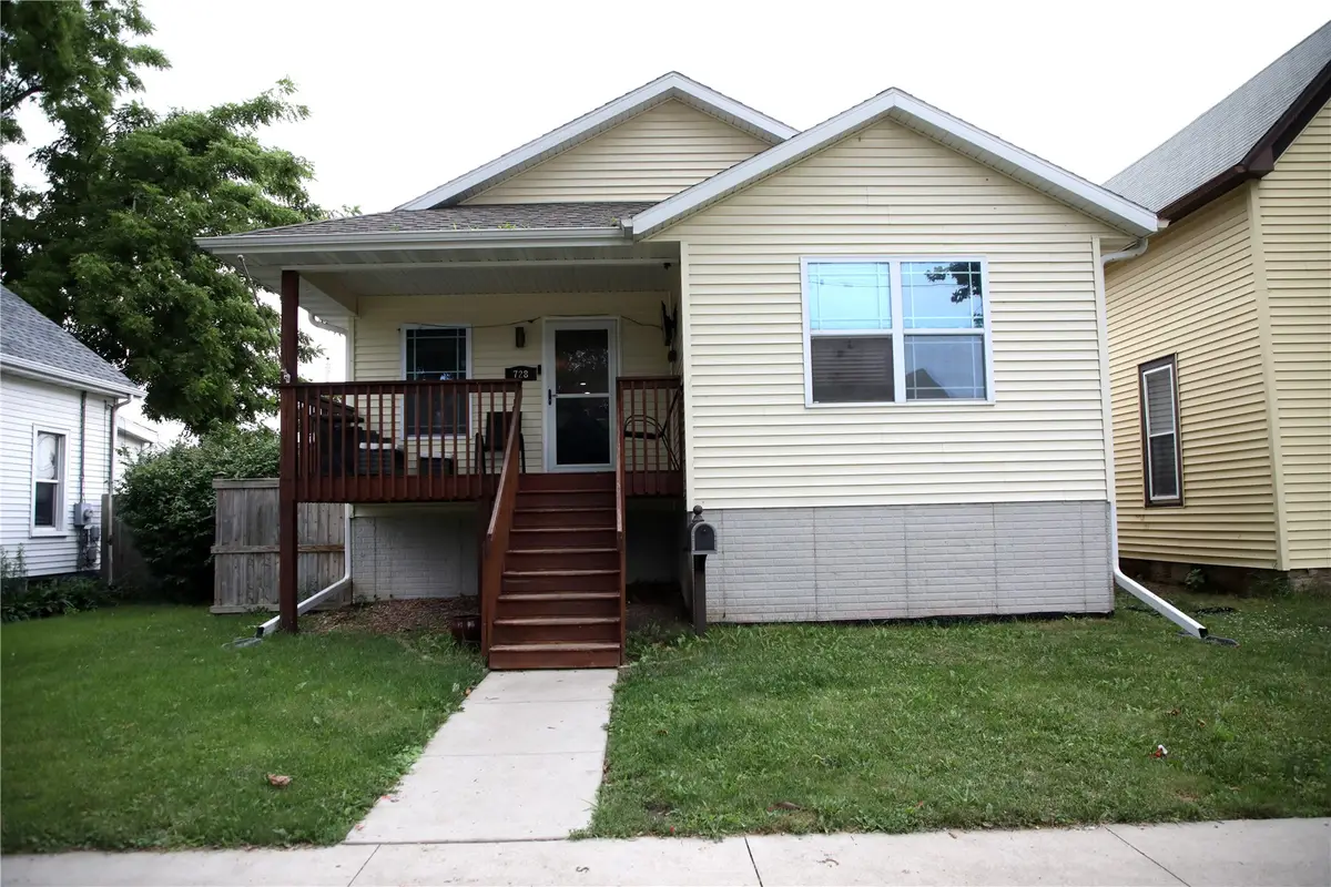 728 2nd Avenue Sw, Cedar Rapids, IA 52404 - #1