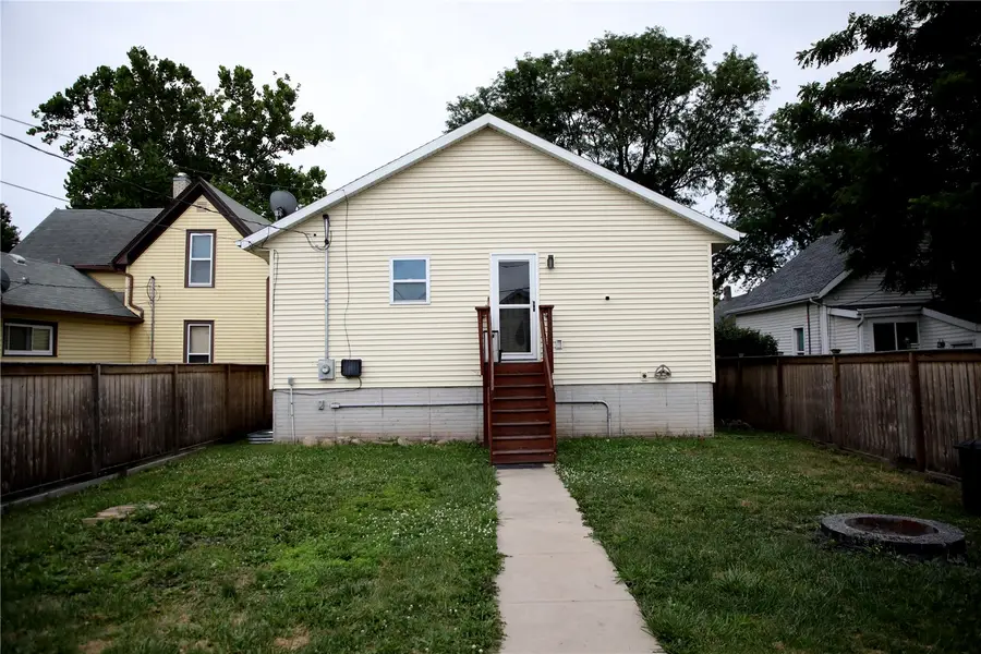 728 2nd Avenue Sw, Cedar Rapids, IA 52404 - #3