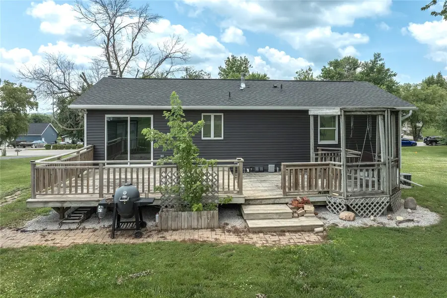 5005 Sunset Drive, Cedar Rapids, IA 52404 - #2