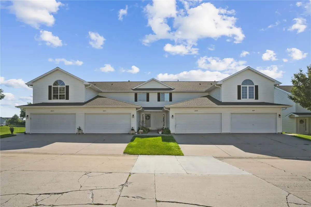 2845 6th Street, Marion, IA 52302 - #1