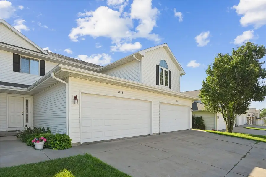 2845 6th Street, Marion, IA 52302 - #3